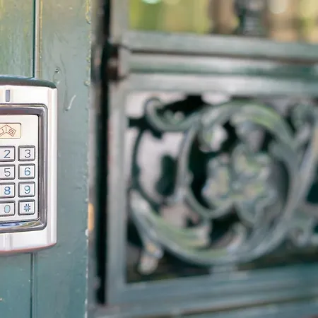 Πανσιόν Bocanegra 3*