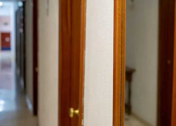 Konukevi Bocanegra 3*